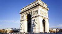 O mundo da cultura em Paris: o Papa ensina que a paz nasce da linguagem