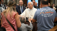 Papa: na liturgia, a música não é decoração, cantar e tocar significa rezar