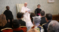 O Papa: ajudar os jovens a crescerem numa intimidade mais profunda com o Senhor
